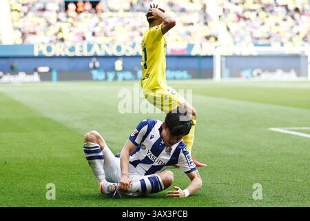 Vila-Real, Spanien. April 2025. Takefusa Kubo (Sociedad) Fußball/Fußball : spanisches Spiel "LaLiga EA Sports" zwischen Villarreal CF 2-2 Real Sociedad im Estadio de la Ceramica in Vila-Real, Spanien . Quelle: Mutsu Kawamori/AFLO/Alamy Live News Stockfoto