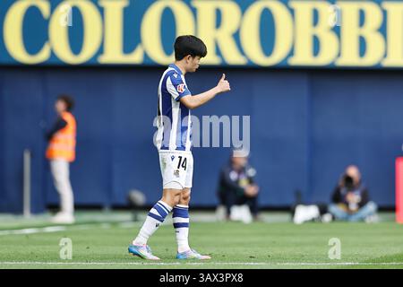 Vila-Real, Spanien. April 2025. Takefusa Kubo (Sociedad) Fußball/Fußball : spanisches Spiel "LaLiga EA Sports" zwischen Villarreal CF 2-2 Real Sociedad im Estadio de la Ceramica in Vila-Real, Spanien . Quelle: Mutsu Kawamori/AFLO/Alamy Live News Stockfoto