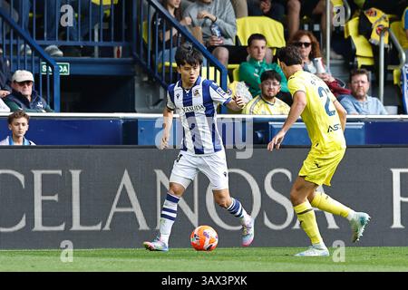 Vila-Real, Spanien. April 2025. Takefusa Kubo (Sociedad) Fußball/Fußball : spanisches Spiel "LaLiga EA Sports" zwischen Villarreal CF 2-2 Real Sociedad im Estadio de la Ceramica in Vila-Real, Spanien . Quelle: Mutsu Kawamori/AFLO/Alamy Live News Stockfoto