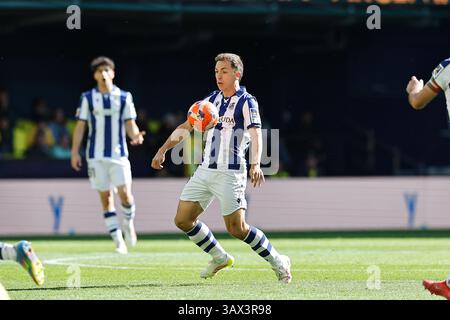 Vila-Real, Spanien. April 2025. (Sociedad) Fußball/Fußball : spanisches Spiel "LaLiga EA Sports" zwischen Villarreal CF 2-2 Real Sociedad im Estadio de la Ceramica in Vila-Real, Spanien. Quelle: Mutsu Kawamori/AFLO/Alamy Live News Stockfoto