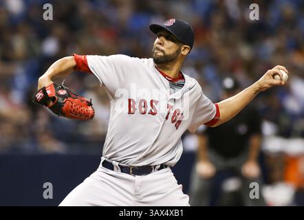 22. August 2016 - St. Petersburg, FL, USA - Boston Red Sox Pitcher David Price (24) wirft am Montag, 22. August 2016 im Tropicana Field in St. Petersburg, Florida, im vierten Inning gegen die Tampa Bay Rays (Foto: © will Vragovic/TNS via ZUMA Wire) Stockfoto