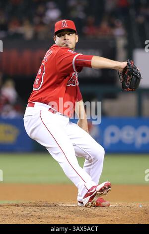 17. August 2016: Los Angeles Angels Relief Pitcher Jose Alvarez #48 Relief im Spiel zwischen den Seattle Mariners und Los Angeles Angels of Anaheim, Angel Stadium in Anaheim, CA, Fotograf: Peter Joneleit(Credit Image: &Copy; Peter Joneleit/Cal Sport Media/Cal Sport Media via ZUMA Wire) Stockfoto