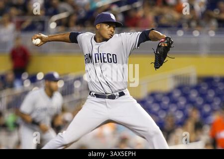 28. August 2016 - Miami, FL, USA - San Diego Padres' Luis Perdomo (61) Plätze während des neunten Inning gegen die Miami Marlins am Sonntag, 28. August 2016 im Marlins Park in Miami, Florida (Credit Image: © Matias J. Ocner/TNS via ZUMA Wire) Stockfoto
