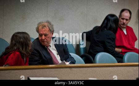 26. Februar 2010 - Placerville, Kalifornien, USA - Anwälte streiten vor Gericht über Antrag, Phillip und Nancy Garrido im Gefängnis zu treffen. Susan Gellman ist Anwalt von Phillip Garrido und Stephen Tapson Anwalt von Nancy Garrido. Februar 2010 (Foto: © Sacramento Bee/ZUMApress.com) Stockfoto