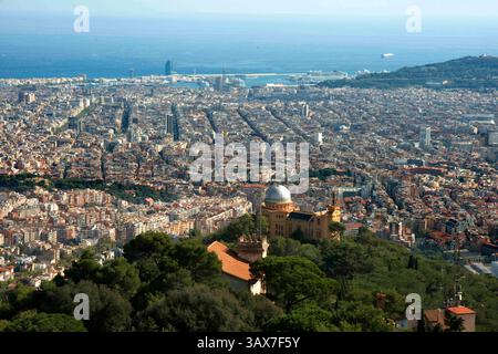 Dezember 2016 - Barcelona, Spanien - Blick und Skyline von Barcelona vom Tibidabo. (Bild: © Sergi Reboredo via ZUMA Wire) Stockfoto