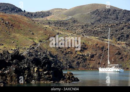 Nea Kameni, Palea Kameni und Aspronisi, Santorini, Kykladen, Ägäis, Griechenland Stockfoto