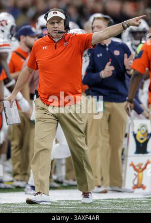Januar 2017 New Orleans, LA USA: Auburn Head Coach Gus Malzahn während des NCAA Allstate Sugar Bowl Fußballspiels zwischen Auburn Tigers und den Oklahoma Sooners 19-35 verlor im Mercedes-Benz Superdome New Orleans, LA. Thurman James/CSM(Credit Image: &Copy; Thurman James/CSM via ZUMA Wire) Stockfoto