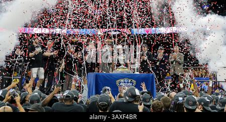 Januar 2017 New Orleans, LA USA: Oklahoma Head Coach Bob Stoops bei der Trophäenpräsentation das NCAA Allstate Sugar Bowl Fußballspiel zwischen Auburn Tigers und den Oklahoma Sooners 35-19 gewinnen im Mercedes-Benz Superdome New Orleans, LA. Thurman James/CSM(Credit Image: &Copy; Thurman James/CSM via ZUMA Wire) Stockfoto
