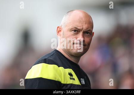 LONDON, Großbritannien - 21. April 2025: Millwall Manager Alex Neil während des EFL Championship Matches zwischen Millwall FC und Norwich City FC in den (Credit: Craig Mercer/ Alamy Live News) Stockfoto
