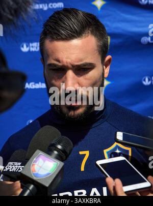 24. Februar 2017: Carson, Kalifornien, USA – der neu erworbene französische Fußballspieler Romain Alessandrini wird vorgestellt. (Bild: © Michael Janosz/isiphotos.com/ZUMA Wire) Stockfoto