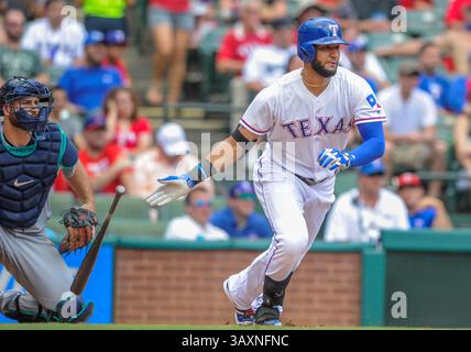 31. August 2016: Texas Rangers Right Fielder Nomar Mazara #30 während eines MLB-Spiels zwischen den Seattle Mariners und den Texas Rangers im Globe Life Park in Arlington, Texas, besiegte Seattle14-1, Albert Pena/CSM(Credit Image: &Copy; Albert Pena/Cal Sport Media via ZUMA Wire) Stockfoto