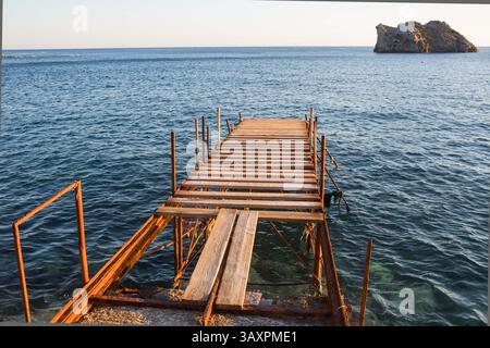 Juli 2016 - Levbos, Griechenland - Pier in Levbos (Foto: © Ton Koene via ZUMA Wire) Stockfoto