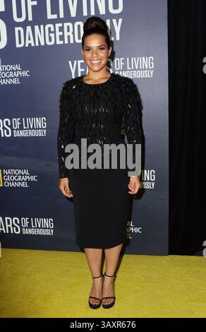 21. September 2016 – New York, New York, Vereinigte Staaten – Amerika Ferrera kommt zur „Years of Living Dangerously“ Staffel 2 von National Geographic am 21. September 2016 Weltpremiere im American Museum of Natural History in New York City (Credit Image: © Nancy Rivera/Ace Pictures via ZUMA Press) Stockfoto