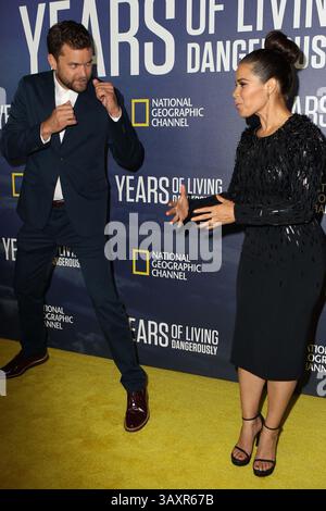 21. September 2016 – New York, New York, Vereinigte Staaten – Joshua Jackson und America Ferrera kommen am 21. September 2016 in New York City zur „Years of Living Dangerously“-Saison 2 der National Geographic Weltpremiere im American Museum of Natural History an (Credit Image: © Nancy Rivera/Ace Pictures via ZUMA Press) Stockfoto