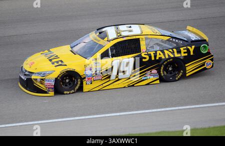 16. September 2016: Carl Edwards übt während des Teenage Mutant Ninja Turtles 400 auf dem Chicagoland Speedway in Joliet, Illinois. Ricky Bassman/CSM(Kreditbild: &Copy; Ricky Bassman/Cal Sport Media via ZUMA Wire) Stockfoto