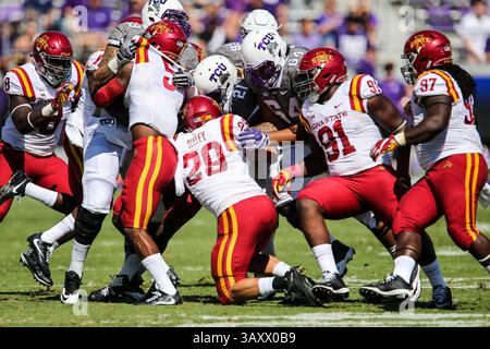 September 2016 – Fort Worth, Texas, USA Kane Seeley (29), Iowa State Cyclones Defensive Lineman Pierre aka (91) und Iowa State Cyclones Defensive Back Kamari Cotton-Moya (5) im Spiel zwischen Iowa State Cyclones und den TCU Horned Frogs im Amon G. Carter Stadium in Fort Worth, Texas. (Bild: © Dan Wozniak via ZUMA Wire) Stockfoto