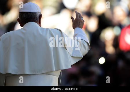 12. Oktober 2016 - Vatikanstadt Staat (Heiliger Stuhl) - PAPST FRANZISKUS während seiner Generalaudienz am mittwoch auf dem Petersplatz im Vatikan. (Foto: © Evandro Inetti Via ZUMA Wire) Stockfoto