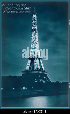 Vintage LA TOUR EIFFEL 1925 Paris Dekorative Kunst Ausstellung der Eiffelturm 'Art Deco' CITROEN bei Nacht. Exposition International Tour Eiffel Paris Frankreich der Eiffelturm 1925 mit dem von André Citroën erdachten Leuchtschild, der seinen Namen vertikal in riesigen Buchstaben verbreitete. Stockfoto