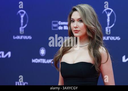 Madrid, Spanien. April 2025. Gu ailing posiert bei der Ankunft bei der Laureus World Sports Awards 2025 in Madrid, Spanien, am 21. April 2025. Quelle: Peng Ziyang/Xinhua/Alamy Live News Stockfoto