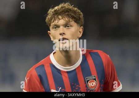 Deutschland: Fußball 1. Bundesliga, Spieltag 8 - 1. FC Heidenheim-TSG Hoffenheim, Voith-Arena, Heidenheim, Paul WANNER 1. FC Heidenheim Stockfoto