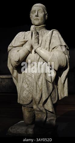 Peter I. von Kastilien (1334–1369) nannte den grausamen oder den Gerechten. König von Kastilien und Leon (1350-1369). Haus von Burgund. Betende Statue. Alabaster. Gotisch. Die erste Hälfte des 15. Jahrhunderts. Aus dem ehemaligen Kloster Santo Domingo el Real in Madrid. Nationales Archäologisches Museum. Madrid. Spanien. Stockfoto