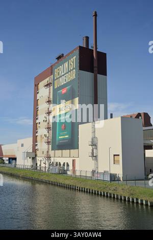 Jacobs Krönung, Kaffeeröstung, Jacobs Douwe Egberts JDE, Chris-Gueffroy-Allee, Neukölln, Berlin, Deutschland *** Jacobs Krönung, Kaffeeröstung, Jacobs Douwe Egberts JDE , Chris Gueffroy Allee, Neukölln, Berlin, Deutschland Stockfoto