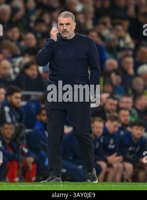 London, Großbritannien. April 2025. Tottenham Hotspur / Nottingham Forest - Premier League - Tottenham Hotspur Stadium. Tottenham Manager Ange Postecoglou. Bildnachweis: Mark Pain / Alamy Live News Stockfoto