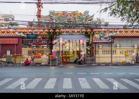Bangkok, Thailand - 31. März 2018 : San Chao Pho Suea Phra Nakhon (Tiger God Shrine) oder San Chao Pho Suea Sao Chingcha ist ein taoistischer Tempel Stockfoto