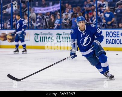 20. Oktober 2016: Tampa Bay Lightning Center Valtteri Filppula (51) vor dem Spiel zwischen der Colorado Avalanche und dem Tampa Bay Lightning in der Amalie Arena in Tampa, Florida. Del Mecum/CSM(Kreditbild: &Copy; Del Mecum/CSM via ZUMA Wire) Stockfoto