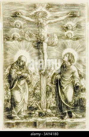 Eine zentrale Figur ist auf einem Kreuz dargestellt, mit einer Dornenkrone, umgeben von ätherischem Licht. Auf der einen Seite steht eine traurige Figur, auf der anderen eine feierliche Präsenz, die beide auf die Kreuzigung blicken. Um die Szene herum sind Engelsfiguren und eine ruhige Landschaft, die diesem Moment der Ehrfurcht und der Besinnung Tiefe verleiht. Albrecht Altdorfer, 1480-1538, die kleine Kreuzigung, zwischen 1512 und 1538, Gravur in schwarzer Tinte auf Büttenpapier gedruckt, Blatt (mit Plattenmarke versehen): 6,4 x 4,1 cm (1/2 x 1 5/8 Zoll), Klassische Kunst mit einem modernen Twist, neu interpretiert von A Stockfoto