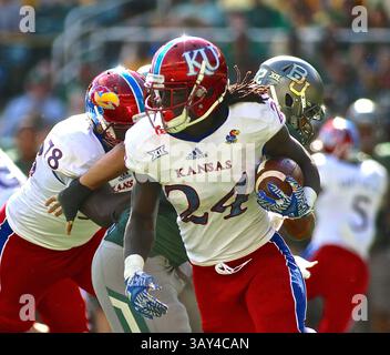 15. OKTOBER 2016: Taylor Martin (24) dreht sich im McLane Stadium in Waco, Texas, um beim NCAA-Football-Spiel zwischen Kansas Jayhawks und Baylor Bears einen Gewinn zu erzielen. Jeff Goldberg/CSM(Kreditbild: &Copy; Jeff Goldberg/CSM via ZUMA Wire) Stockfoto
