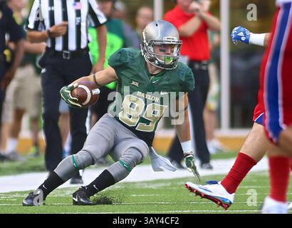 15. OKTOBER 2016: Trevor White (89) verkleinert den Aufwärtstrend für einen großen Gewinn beim NCAA-Football-Spiel zwischen Kansas Jayhawks und Baylor Bears im McLane Stadium in Waco Texas. Jeff Goldberg/CSM(Kreditbild: &Copy; Jeff Goldberg/CSM via ZUMA Wire) Stockfoto