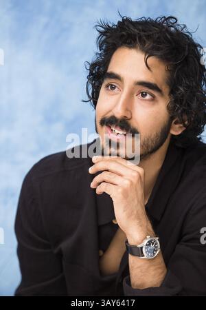 12. November 2016 – Hollywood, Kalifornien, USA – DEV PATEL wirbt für den Film „Lion“. Dev Patel (* 23. April 1990) ist ein britischer Schauspieler. Dev wurde in Harrow, London, als Tochter von Anita, einer Pflegekraft, und Raj Patel, geboren. wer in DER IT arbeitet. Seine Eltern, ursprünglich aus Nairobi, Kenia, stammen beide aus Gujarati-Indianern. Seine erste Rolle spielte er in der britischen Fernsehserie Skins (2007). Seine Rolle spielte er in dem Oscar-Gewinnerfilm Slumdog Millionaire (2008). Im März 2015 hatte er eine Hauptrolle in zwei großen Filmen, die gleichzeitig in den Kinos erschienen: Chappie (2015) und der zweitbeste exotische Marigold Hote Stockfoto