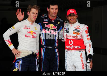 29. Mai 2010 - die drei besten Qualifying im parc Ferme (L bis R): Sebastian Vettel (GER) Red Bull Racing, Dritter; Mark Webber (aus) Red Bull Racing, Pole Position; Lewis Hamilton (GBR) McLaren, zweiter... Formel-1-Weltmeisterschaft, Rd 7, türkischer Grand Prix, Qualifikationstag, Istanbul Park. Foto: © Sutton Motorsports/ZUMApress.com) Stockfoto