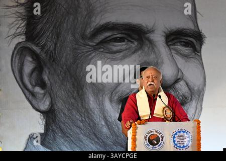 Neu-Delhi, Indien. April 2025. NEW DELHI, INDIEN - 22. APRIL: RSS-Chef Mohan Bhagwat sprach bei der Einweihung des neuen ABVP-Büros Yashwant am 22. April 2025 in New Delhi, Indien. (Foto: Salman Ali/Hindustan Times/SIPA USA) Credit: SIPA USA/Alamy Live News Stockfoto