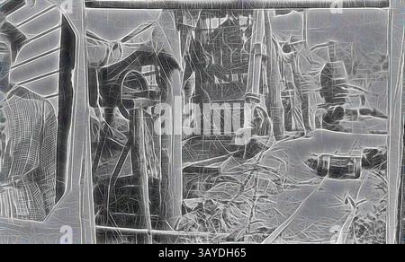 Eine abstrakte Szene mit einer Mischung aus industriellen Strukturen und natürlichen Elementen, mit komplizierten Linien und Texturen, die ein Gefühl von Tiefe und Komplexität vermitteln. Elemente der Maschinen verflechten sich mit Laub und bilden einen auffälligen Kontrast zwischen künstlichem und organischem. Negativ - New South Wales, um 1910, Ein Mann und zwei Frauen an der Batterie in der Maori Queen Mine. Auf der linken Seite befindet sich das Bild einer jungen Frau - anscheinend wurde ein zweites Foto versehentlich kopiert. Klassische Kunst mit einem modernen Twist, neu interpretiert von Artotop Stockfoto