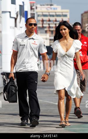 Juni 2010 - (L bis R): Lewis Hamilton (GBR) McLaren mit Nicole Scherzinger (USA) Pussycat Dolls Sängerin...Formel 1 World Championship, Rd 9, Grand Prix European, Race Day, Valencia Spanien, Sonntag, 27. Juni 2010. (Bild: © Sutton Motorsports/ZUMApress.com) Stockfoto
