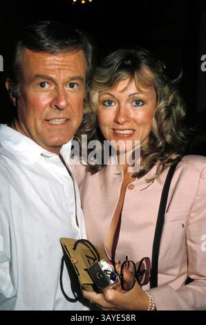 Dezember 1982 - ROBERT CULP MIT FRAU Candace Faulkner 1982.ROBERTCULPRETRO.(Bild: © Globe Photos/ZUMApress.com) Stockfoto