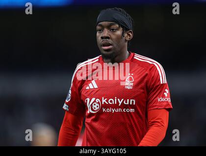 London, Großbritannien. April 2025. Anthony Elanga aus Nottingham Forest während des Spiels Tottenham Hotspur vs Nottingham Forest Premier League im Tottenham Hotspur Stadium, London. Der Bildnachweis sollte lauten: Paul Terry/Sportimage Credit: Sportimage Ltd/Alamy Live News Stockfoto
