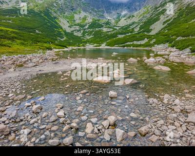 Skalnate pleso See in der Hohen Tatra in der Slowakei. BILD Stockfoto
