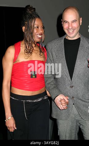 Februar 2005 - New York, New York, USA - K41906ML.''McREELE'' ERÖFFNUNGSABEND NACH DER PARTY IM GALLERY 8 MILLENIUM HOTEL, NEW YORK New York, 24. Februar 2005. - PORTIA(Kreditbild: © Mitchell Levy/Globe Photos/ZUMAPRESS.com) Stockfoto