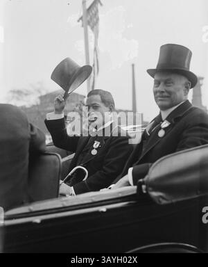 1915: Viscount ISHII KIKUJIRO (1866–1945) war ein japanischer Diplomat und Kabinettsminister in Meiji, Taisho und der frühen Showa-Zeit. Zwischen 1915 und 1916 war er Minister für auswärtige Angelegenheiten des japanischen Reiches. (Credit Image: © BuyEnlarge/ZUMAPRESS.com) Stockfoto