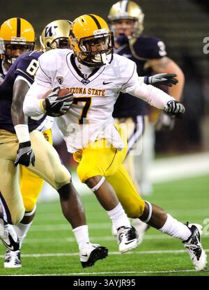 9. Oktober 2010. Arizona State Sun Devils Wide Receiver Kyle Middlebrooks #7 im Kampf gegen die Washington Huskies im Husky Stadium in Seattle, WA... Arizona State besiegt Washington 24 -14. George Holland / Cal Sport Media. (Bild: © George Holland/Cal Sport Media/ZUMApress.com) Stockfoto
