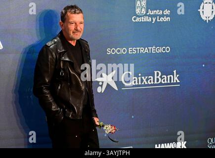 Madrid, Madrid, SPANIEN. April 2025. Die Nominees Party für die 3. Spanischen Talia Awards für die darstellenden Künste fand heute im „ALL IN ONE“-Veranstaltungsort der CaixaBank statt, in Anwesenheit von Nominierten, Institutionen, Sponsoren, Mitgliedern des Verwaltungsrats und Akademikern. Antonio Banderas (Credit Image: © Richard Zubelzu/ZUMA Press Wire) NUR ZUR REDAKTIONELLEN VERWENDUNG! Nicht für kommerzielle ZWECKE! Stockfoto