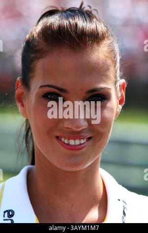 August 2010 - Budapest, Ungarn - Grid Girl... Formel-1-Weltmeisterschaft, Rd 12, großer Preis von Ungarn, Rennen. (Vermerk: © Sutton Motorsports/ZUMApress.com) Stockfoto