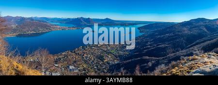 Panoramablick auf den Lago Maggiore in Italien. BILD Stockfoto