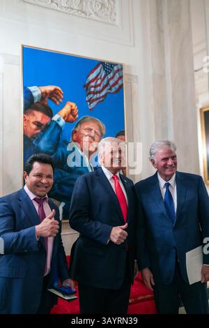 WASHINGTON DC, USA - 16. April 2025 - US-Präsident Donald Trump nimmt am Mittwoch, 16. April 2025, an einem Ostergebetsgottesdienst und Abendessen Teil Stockfoto