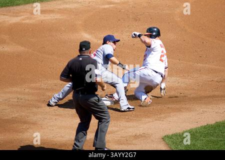 September 2009 - Baltimore, Maryland, U.. S - 30. August 2009: Cleveland Indians Asdrubal Cabrera (13) während des Spiels zwischen den Cleveland Indians und den Baltimore Orioles bei Camden Yards in Baltimore, Maryland, bei dem Baltimore Orioles 5-2 gewann (Credit Image: © Southcreek Global/ZUMApress.com) Stockfoto