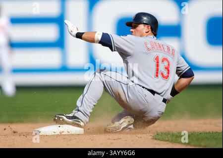 September 2009 - Baltimore, Maryland, U.. S - 30. August 2009: Cleveland Indians Asdrubal Cabrera (13) während des Spiels zwischen den Cleveland Indians und den Baltimore Orioles bei Camden Yards in Baltimore, Maryland, bei dem Baltimore Orioles 5-2 gewann (Credit Image: © Southcreek Global/ZUMApress.com) Stockfoto