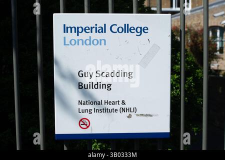 London, Großbritannien. April 2025. Das Guy Scadding Building, National Heart & Lung Institute am Imperial College London im Royal Borough of Kensington & Chelsea in London. Kredit: Maureen McLean/Alamy Stockfoto